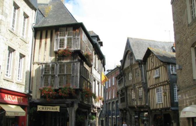 克洛塞里森斯酒店 Sens-de-Bretagne 外观 照片