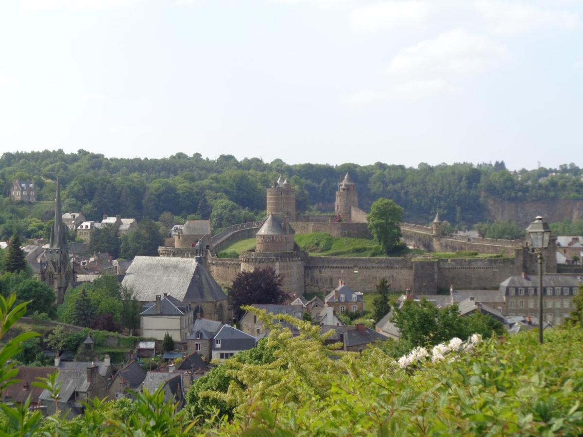 克洛塞里森斯酒店 Sens-de-Bretagne 外观 照片